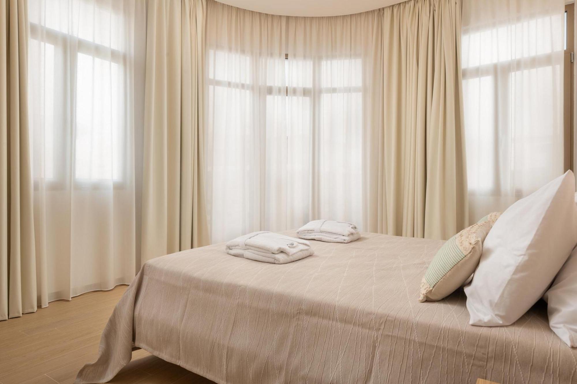 The 12Th City Hotel Rhodes City Bagian luar foto