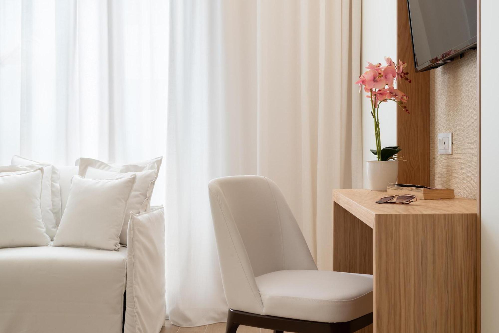 The 12Th City Hotel Rhodes City Bagian luar foto