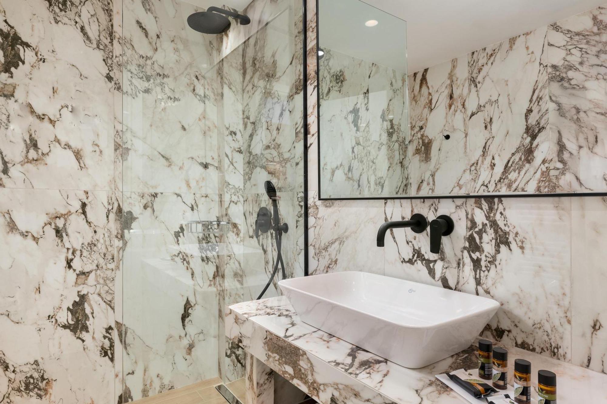 The 12Th City Hotel Rhodes City Bagian luar foto